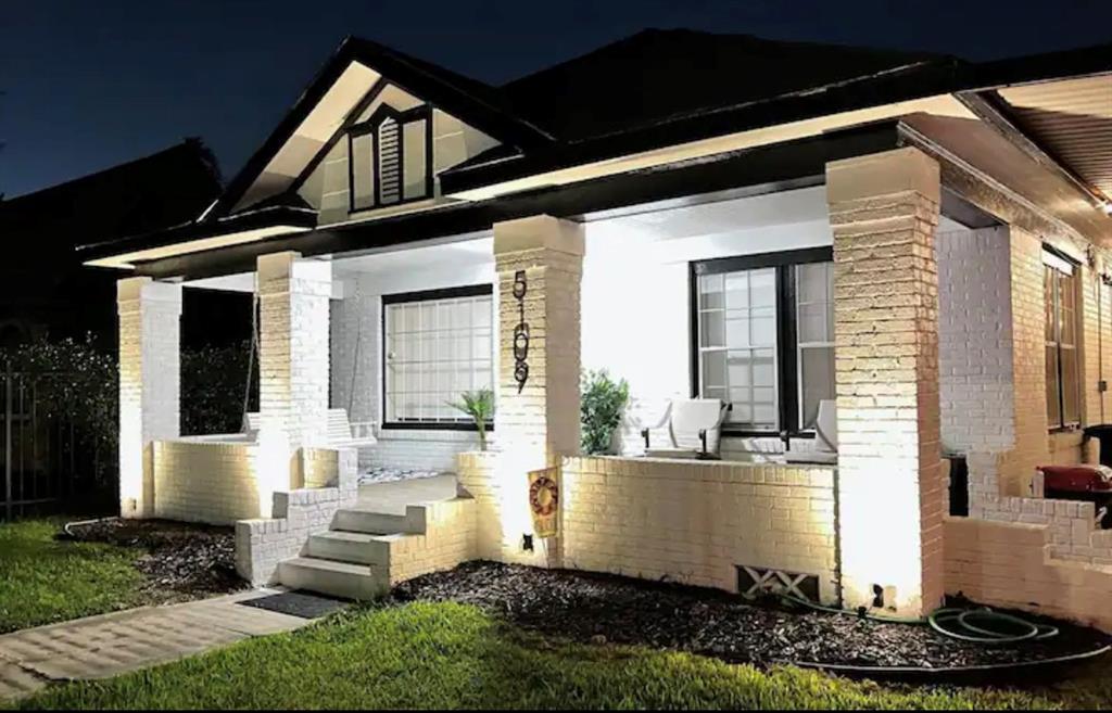 5109 Lindsay St in Houston, TX - Building Photo