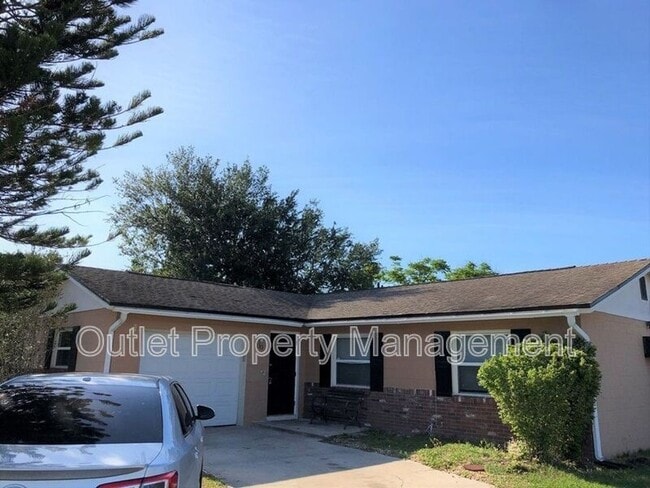 property at 700 Trailwood Dr