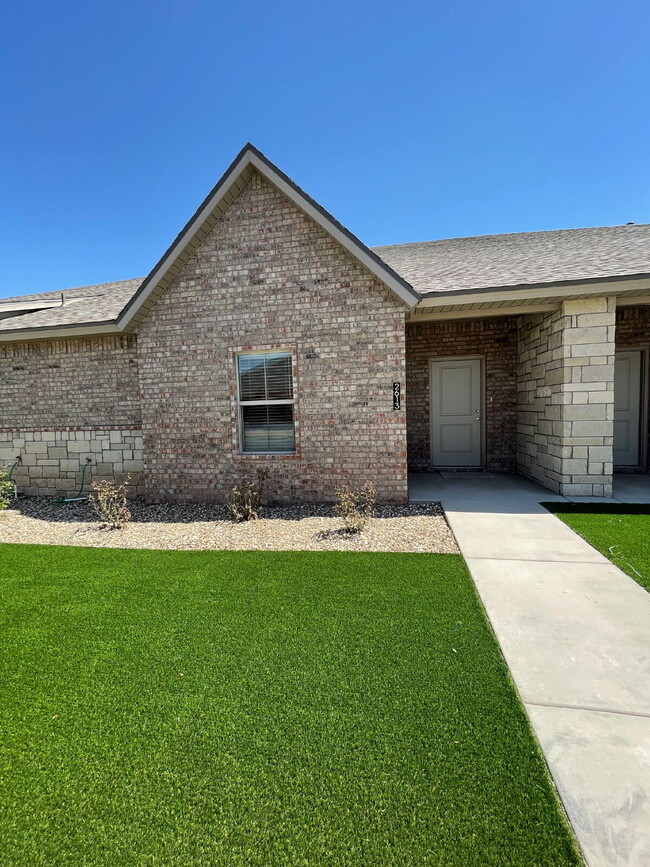 property at 2613 135th St