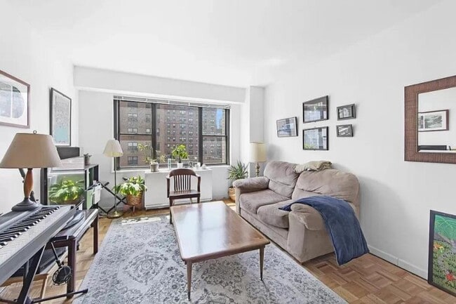 1280 5th Ave in New York, NY - Building Photo - Building Photo
