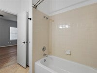 17641 Red Oak Dr photo'