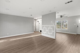 2308 Devonshire Dr in Austin, TX - Building Photo - Building Photo