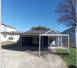 4122 Alaskian Sunrise in San Antonio, TX - Building Photo - Building Photo