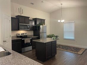 6217 Redberry Dr in Gulf Breeze, FL - Building Photo - Building Photo