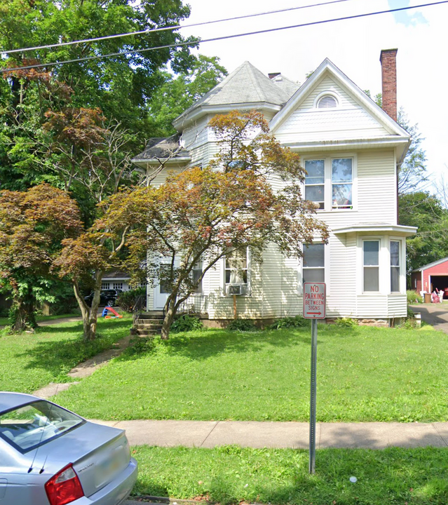 120 Blymyer Ave in Mansfield, OH - Building Photo