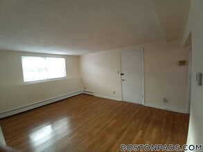 10 River Dr, Unit B in Danvers, MA - Building Photo - Building Photo