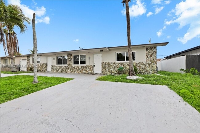 1800 SW 97th Ave