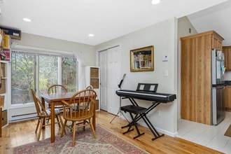 64 Shore Rd in Wellesley, MA - Building Photo - Building Photo