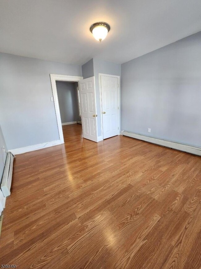 10 Westcott St in Bloomfield, NJ - Building Photo - Building Photo