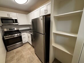 109 Babcock St in Brookline, MA - Building Photo - Building Photo