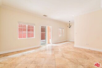 13743 Cordary Ave in Hawthorne, CA - Building Photo - Building Photo