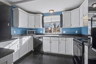 6502 E 62nd Pl in Commerce City, CO - Foto de edificio - Building Photo