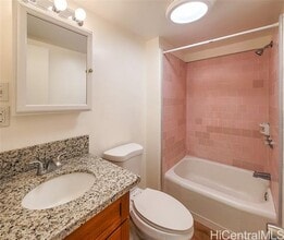 1555 Pensacola St in Honolulu, HI - Building Photo - Building Photo