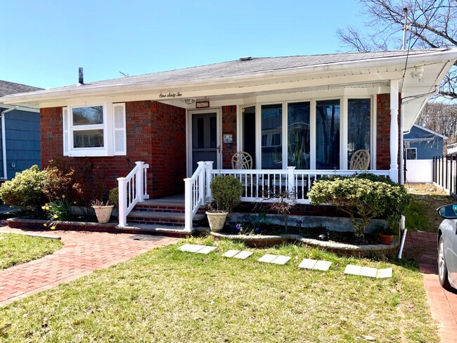 property at 162 Exeter St