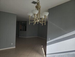 3123 Grandiflora Dr in Greenacres, FL - Building Photo - Building Photo