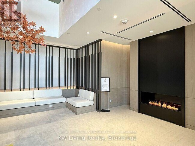 4015 The Exchange in Mississauga, ON - Building Photo - Building Photo