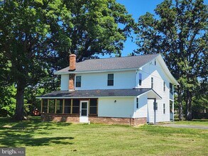 38525 Chaptico Rd in Mechanicsville, MD - Building Photo - Building Photo