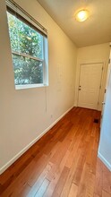 549-557 S Nevada St in Portland, OR - Building Photo - Building Photo