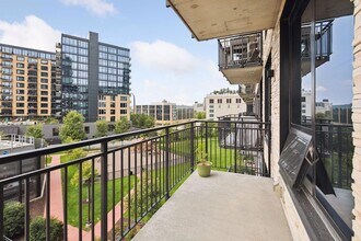 1240 S 2nd St in Minneapolis, MN - Building Photo - Building Photo