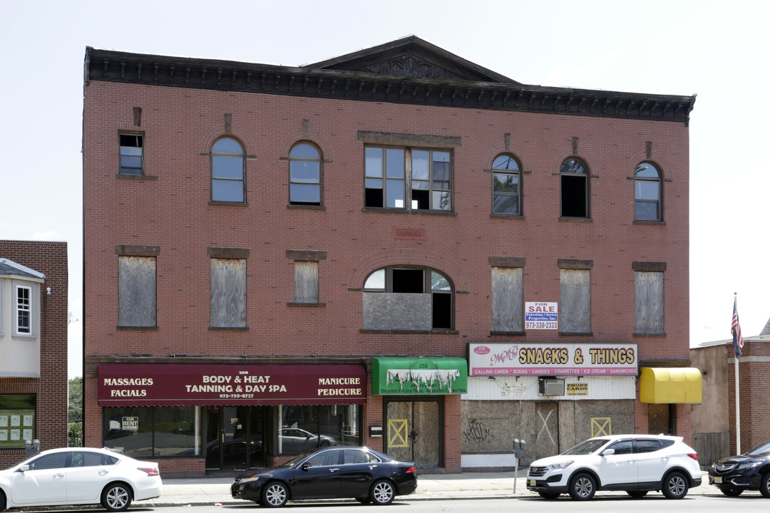 258-260 Washington Ave in Belleville, NJ - Building Photo