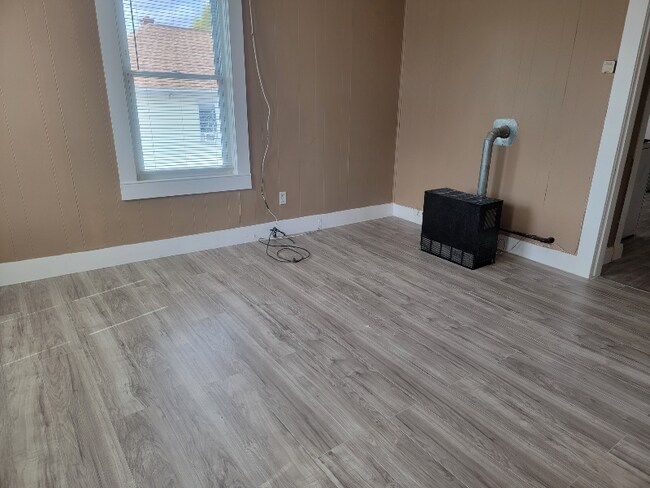 170 Canterbury St in Worcester, MA - Foto de edificio - Building Photo