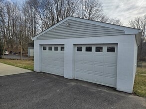 112 Liberty St in Stonington, CT - Building Photo - Building Photo