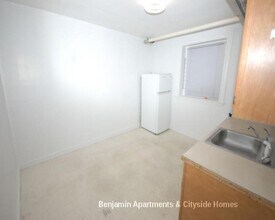 15 Beacon St, Unit A in Boston, MA - Building Photo - Building Photo