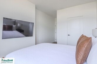 632 Howard Rd SE, Unit 1132 in Washington, DC - Building Photo - Building Photo