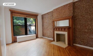 310 W 89th St in New York, NY - Building Photo - Building Photo
