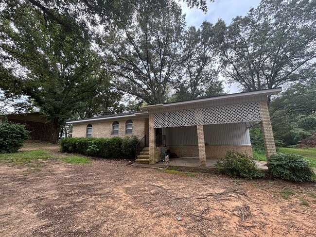 property at 706 NE 11th St