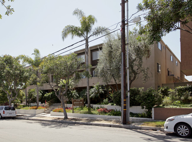 Spencer Plaza in Torrance, CA - Building Photo - Building Photo