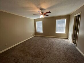 211 Rodney Guthrie Dr in Cabot, AR - Building Photo - Building Photo