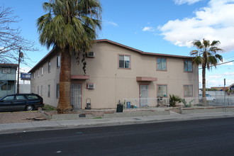 Clifford Apartments in Las Vegas, NV - Building Photo - Building Photo