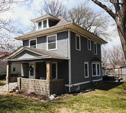 property at 809 Castle St