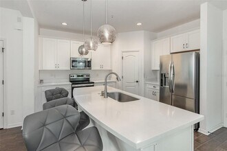14437 Brushwood Way in Winter Garden, FL - Building Photo - Building Photo