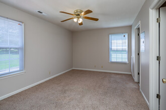 Whispering Hills Apartments in Oak Grove, KY - Building Photo - Interior Photo