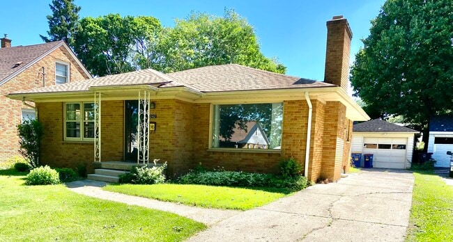 property at 242 Holmdene Blvd NE