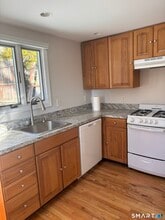 98 Ridgewood Ave in Stamford, CT - Building Photo - Building Photo