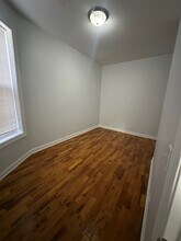 4240 W Gladys Ave-Unit -2 in Chicago, IL - Building Photo - Building Photo