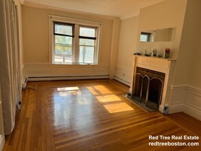 1657 Commonwealth Ave, Unit #1 in Boston, MA - Building Photo - Building Photo