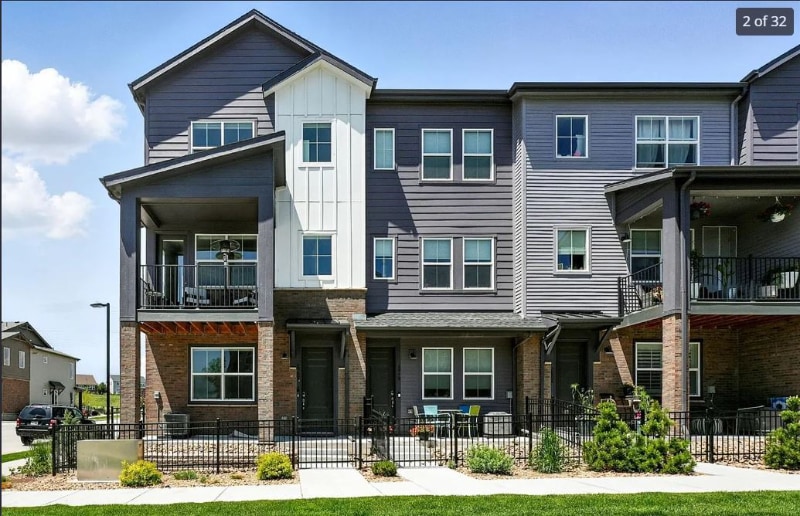 6988 Ipswich Ct in Castle Pines, CO - Foto de edificio