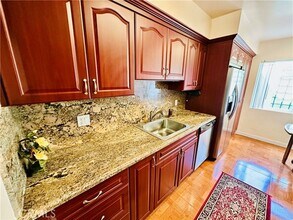 6225 Coldwater Canyon Ave in Los Angeles, CA - Building Photo - Building Photo