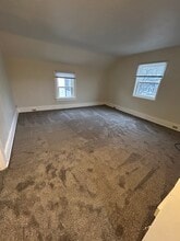 1222 Oxford Ave, Unit #2 in Eau Claire, WI - Building Photo - Building Photo