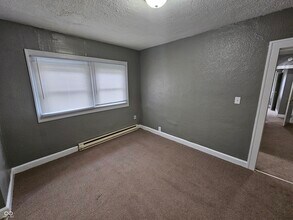 835 N Gladstone Ave in Indianapolis, IN - Building Photo - Building Photo