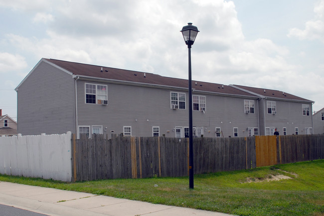 10-20 W North St in Georgetown, DE - Building Photo - Building Photo