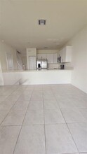 3228 W 114th Ter in Hialeah, FL - Building Photo - Building Photo