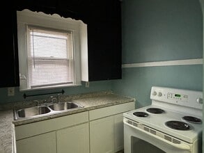 554 N Parker Ave in Indianapolis, IN - Building Photo - Building Photo