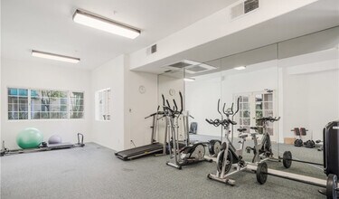 10626 Valley Spring Ln, Unit 108 in North Hollywood, CA - Foto de edificio - Building Photo