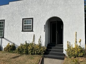 6835 Newell St in Huntington Park, CA - Building Photo