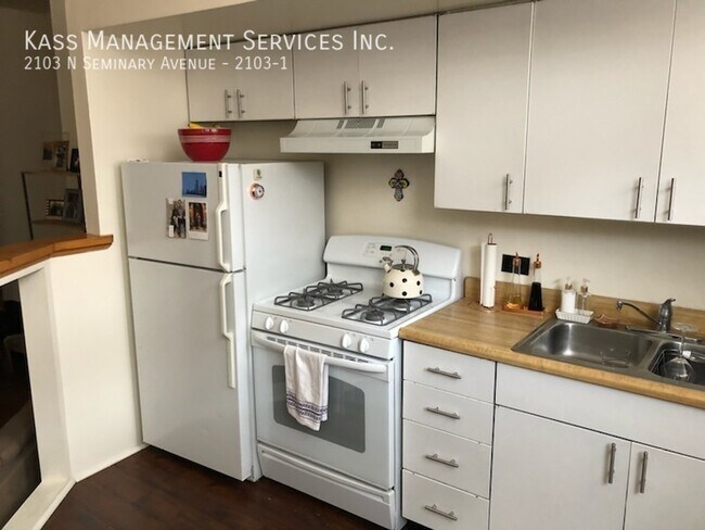 property at 2103 N Seminary Ave